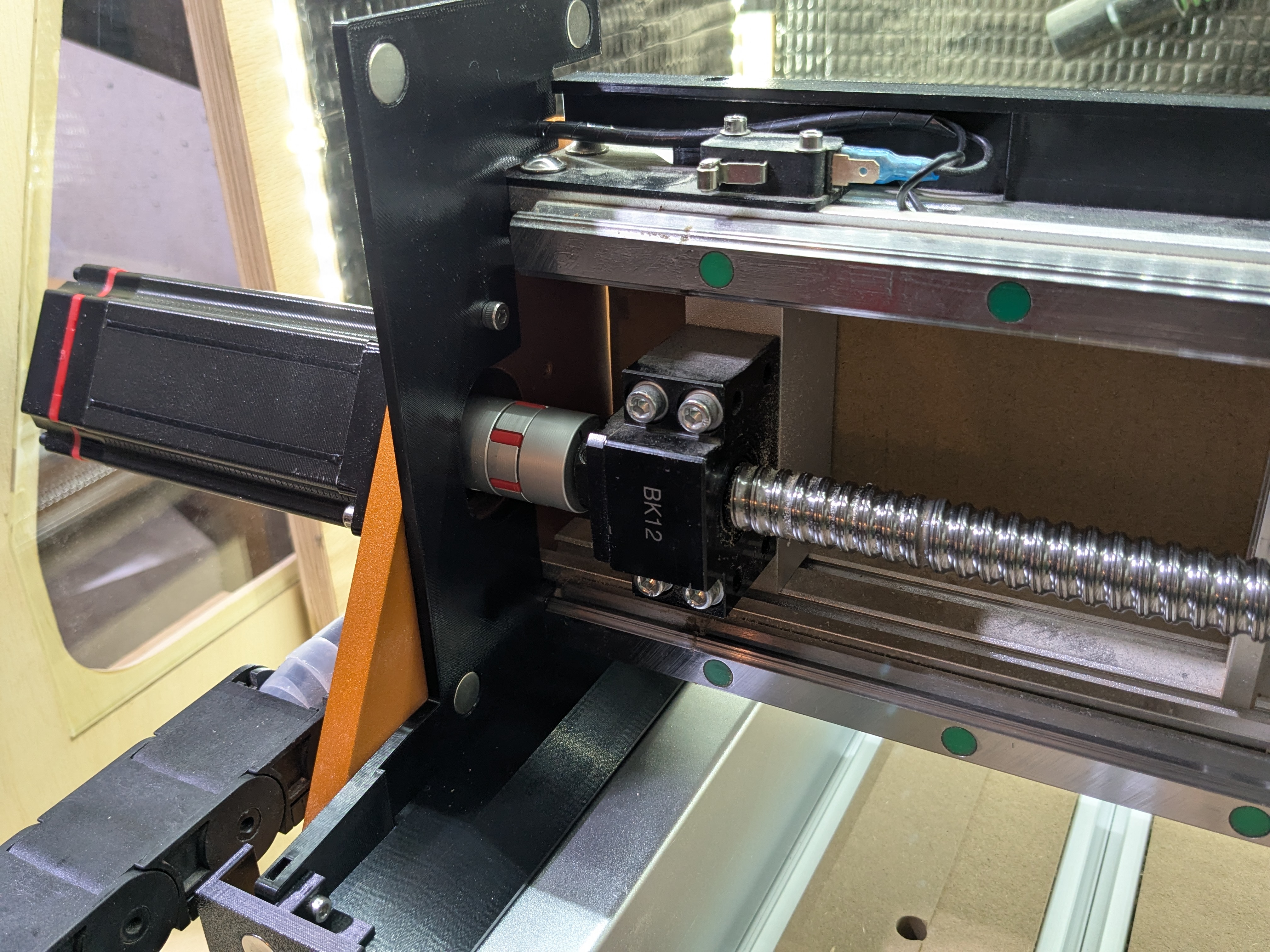 x_axis_plate1